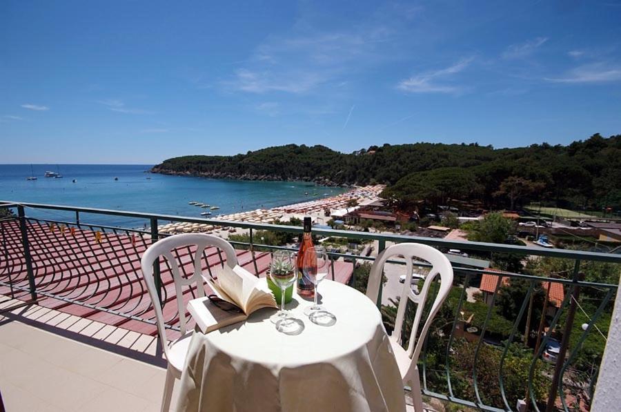 Hotel Alma Fetovaia Luaran gambar